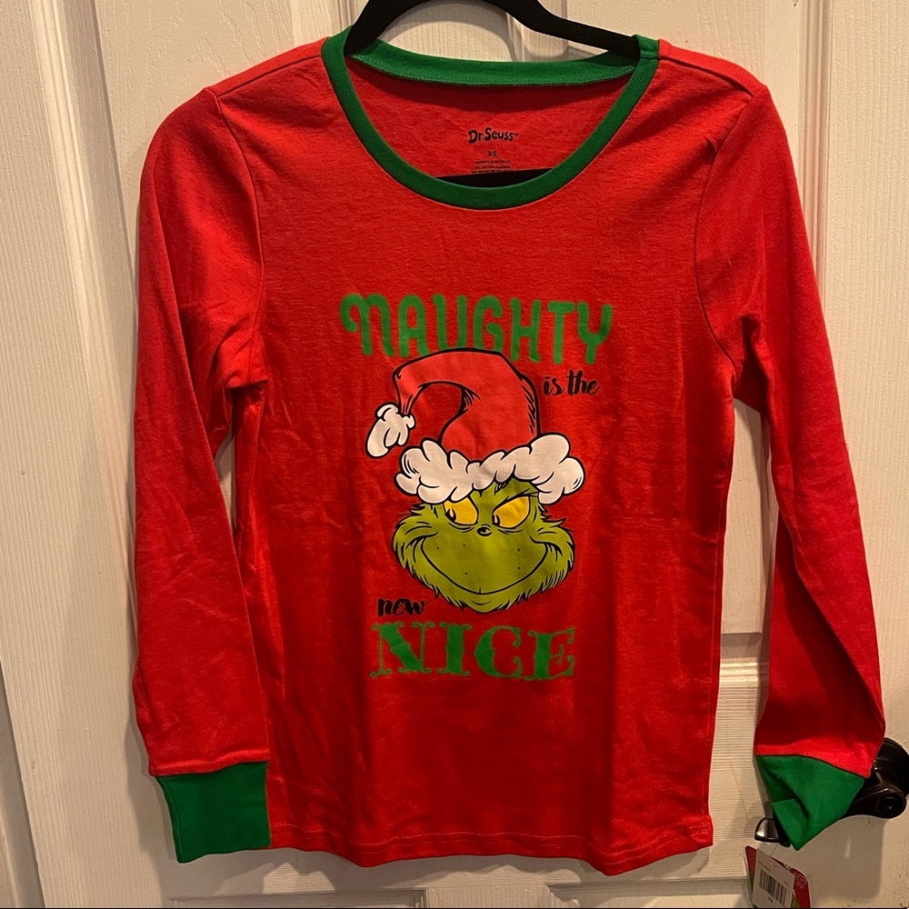 New grinch sleep top